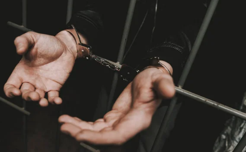 Викрав мотоцикл та велосипед: за серію майнових злочинів поліцейські Тернівки повідомили про підозру 30-річному чоловіку
