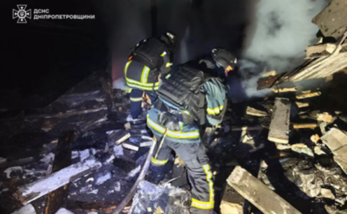 Надзвичайники ДСНС ліквідували пожежу, яка виникла внаслідок обстрілу Тернівки